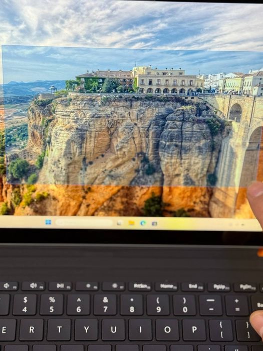 Продается Microsoft Surface Go3