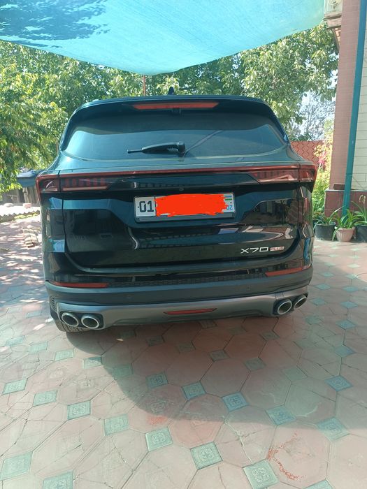 Jetour x 70 plus 1.6 sotiladi