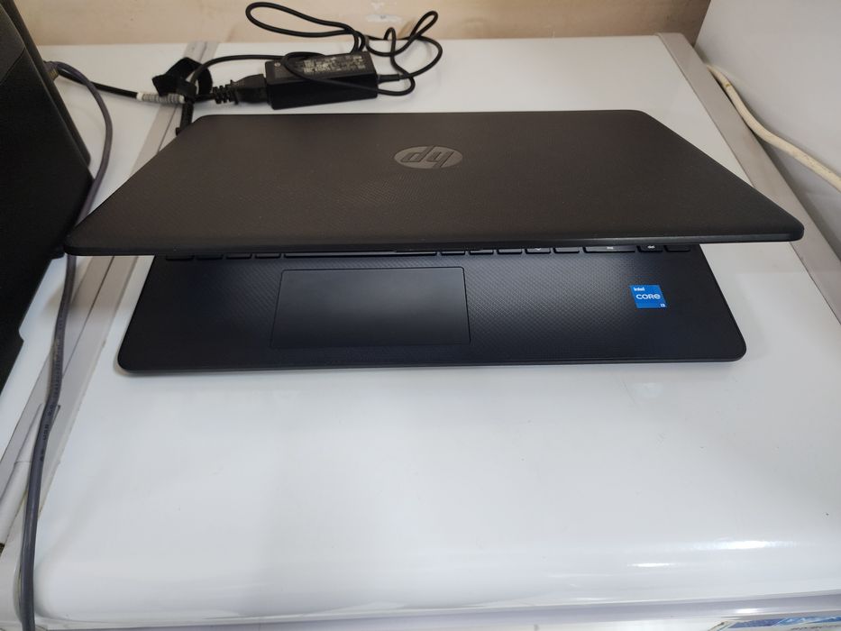 Noutbuki sotiladi Yangi