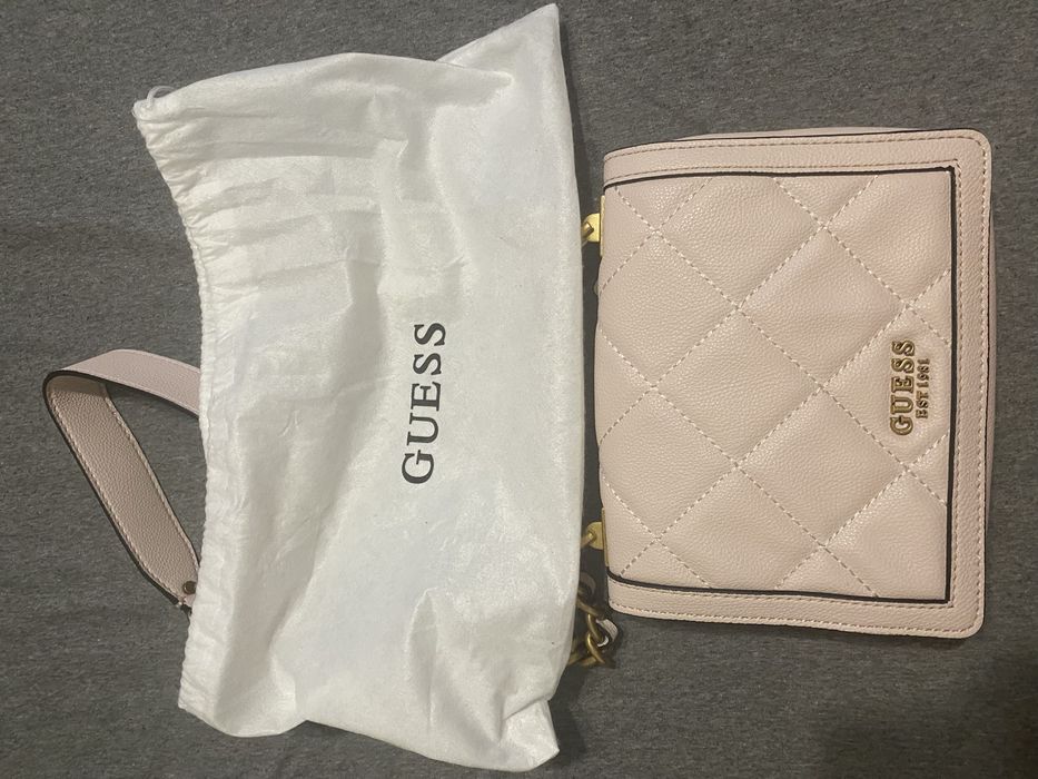 Чисто нова розова чанта GUESS