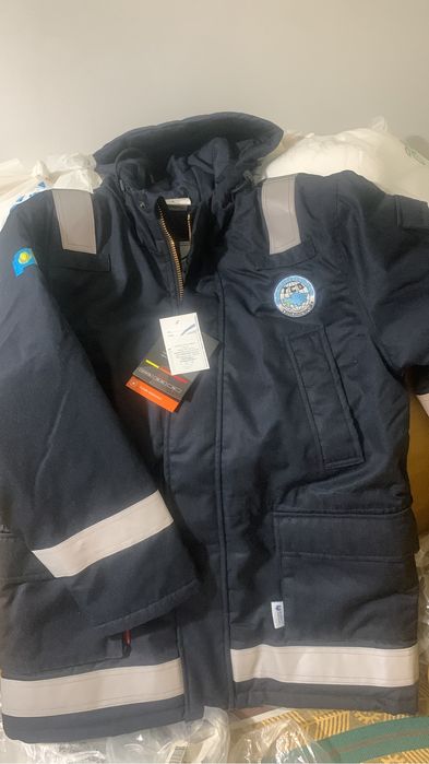 Комбенизоны ,курткиТшо,перчатки