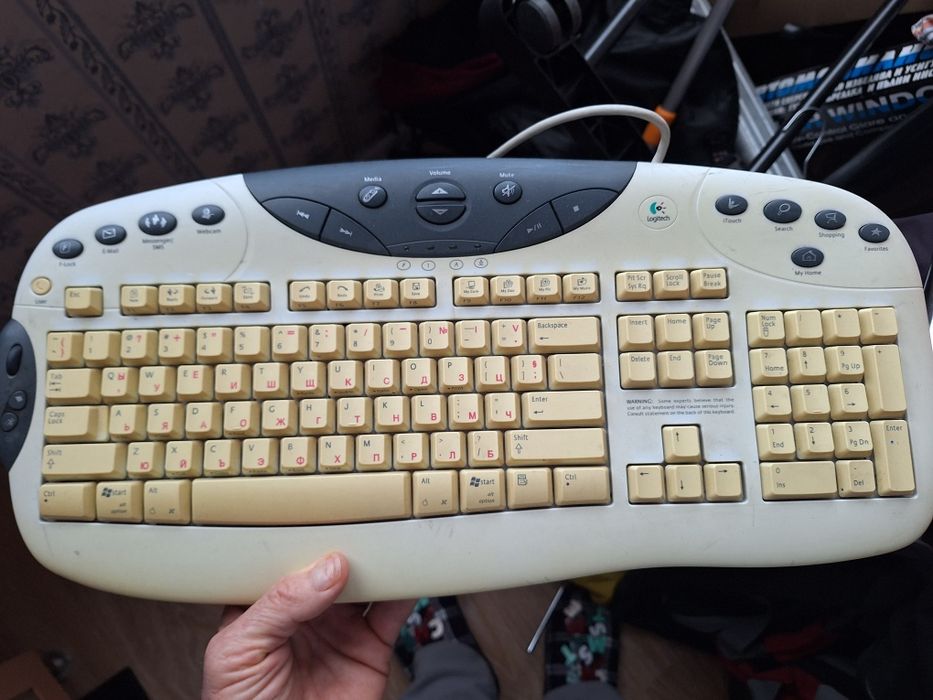 Клавиатура за настолен компютри