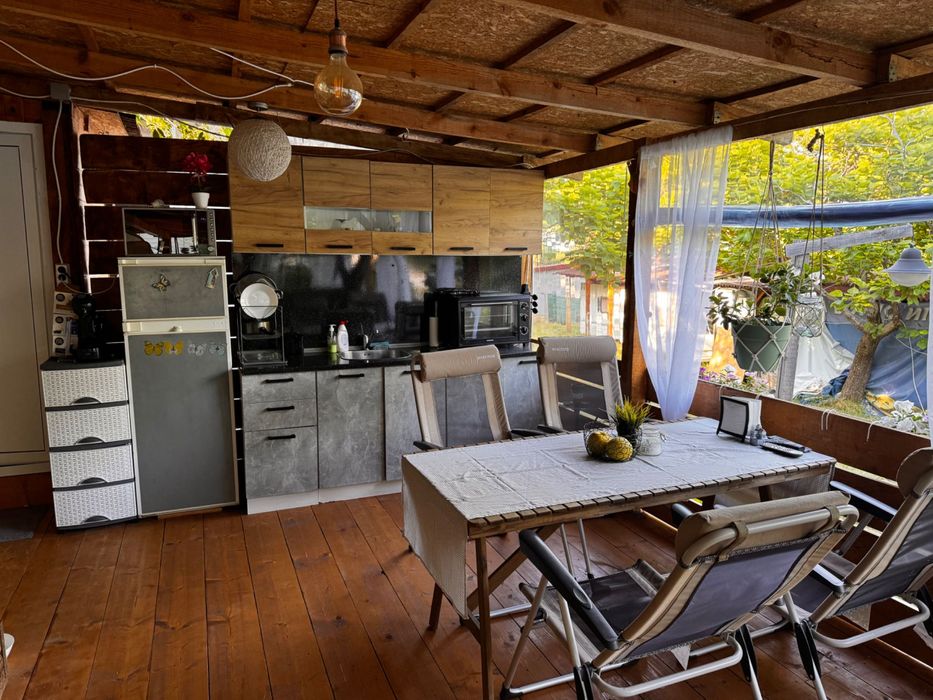 Каравана под наем къмпинг Якото Място