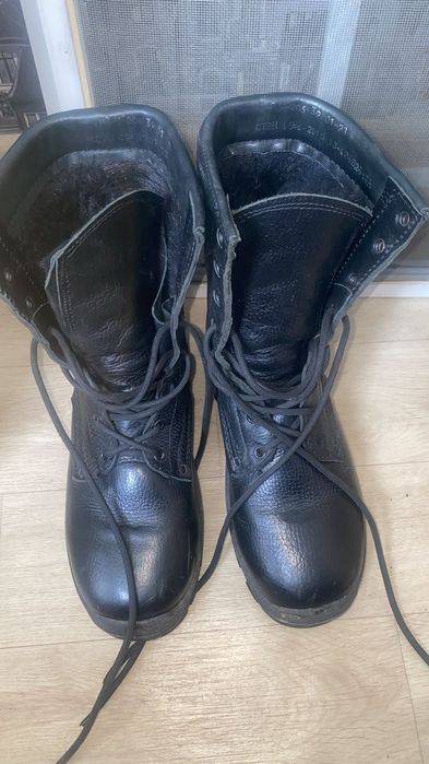 Продам кожаные берцы