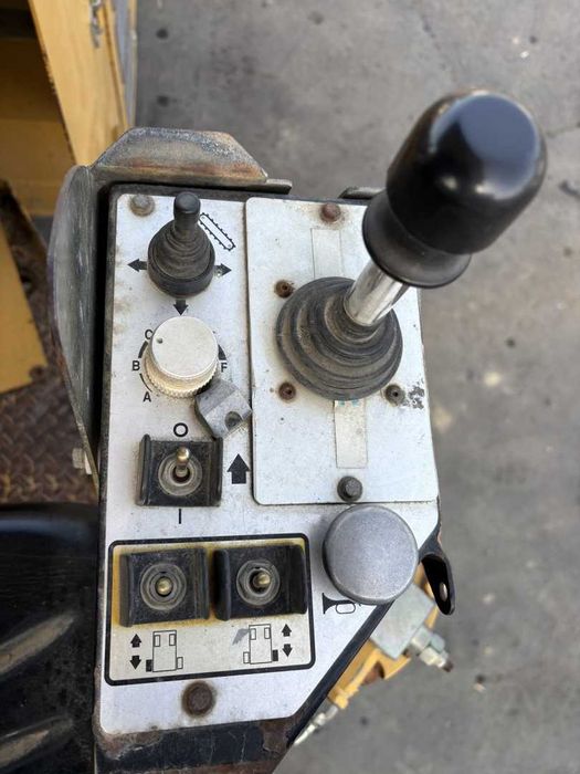 Freza de asfalt CATERPILLAR SF101R An fabricatie 2010