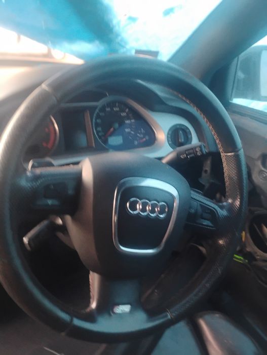 Volan de vânzare Audi A6. An 2007. Cu comenzi pe volan