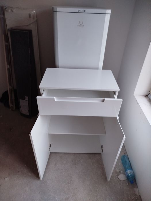 Пълно обзавеждане мебели всекидневна и кухня