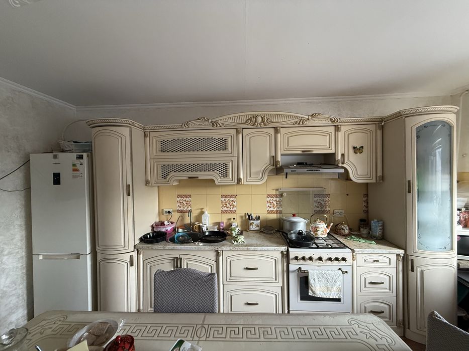 Кухонный гарнитур с техникой