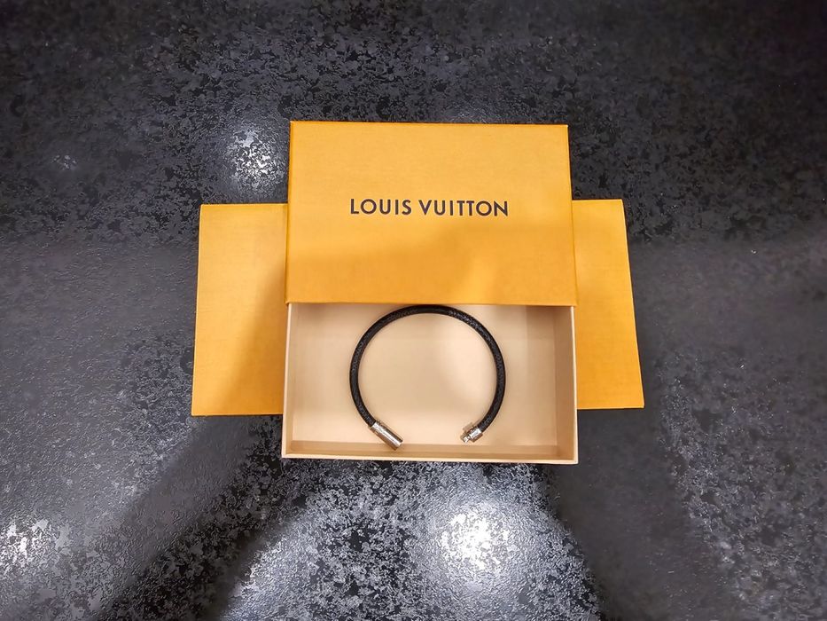 Продам браслет Louis Vuitton (оригинал)