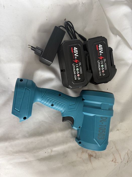 Suflanta cu 2 acumulatori 1050 W 48 V