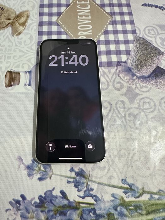 Vand iphone 13 alb/fara defecte