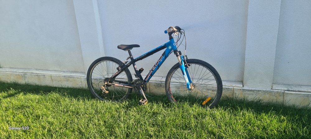 Vand trotinete si bicicleta