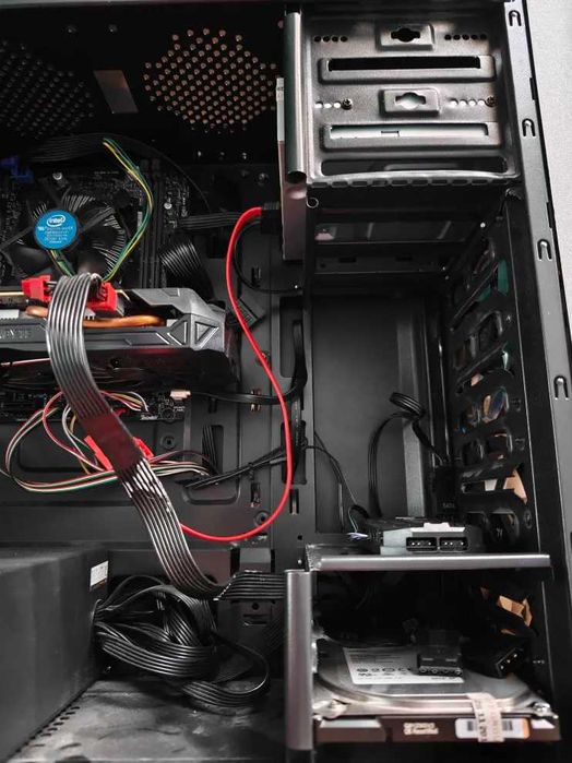 PC FĂRĂ RAM (i5 9400F, 1060 3gb)