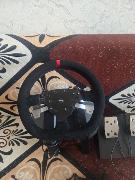 Продам игровой руль