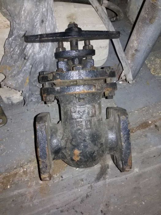 Продам задвижки DN250, DN50, затворы дисковые