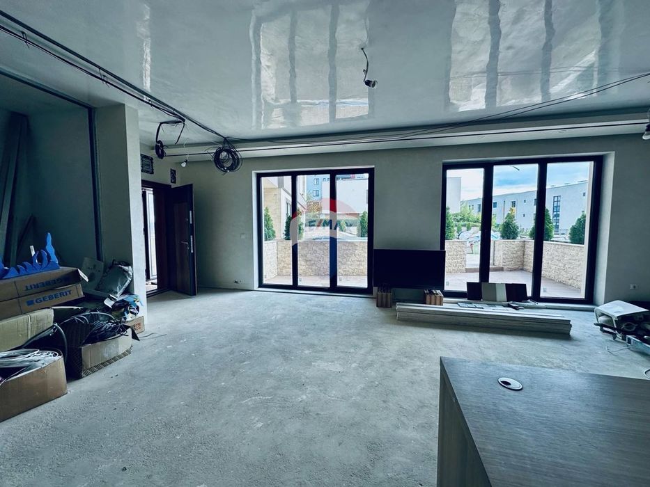 Луксозен  тристаен апартамент за продажба, гр. Варна, Бриз, Я.И.