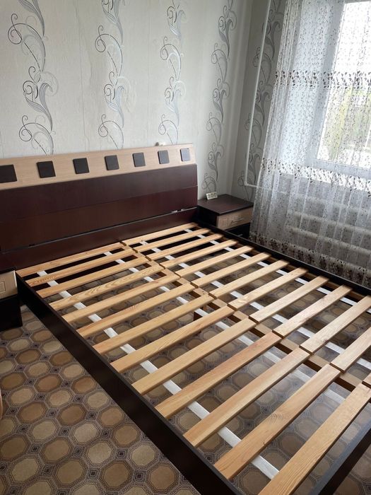 Продам спальный гарнитур