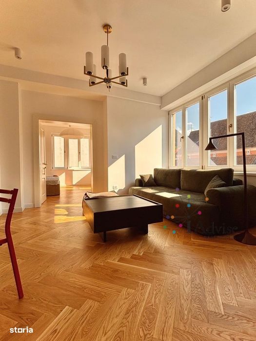 Prima închiriere | Apartament 3 camere | Poarta Schei | 5 min de Piața — fotografia 3