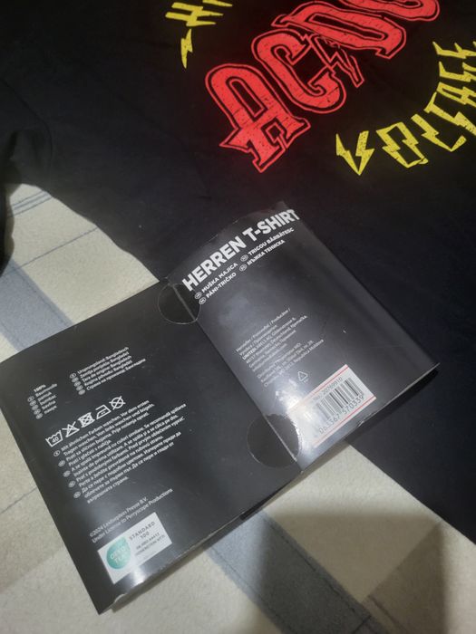 Tricou bărbătesc  cu imprimeu cu formația AC/DC.