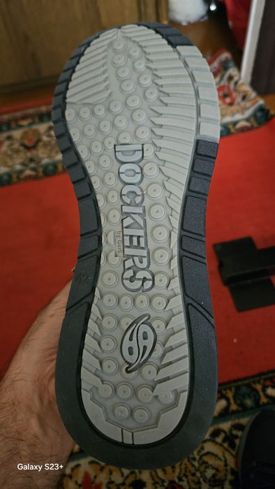 Кроссовки Dockers 42разм Турция.