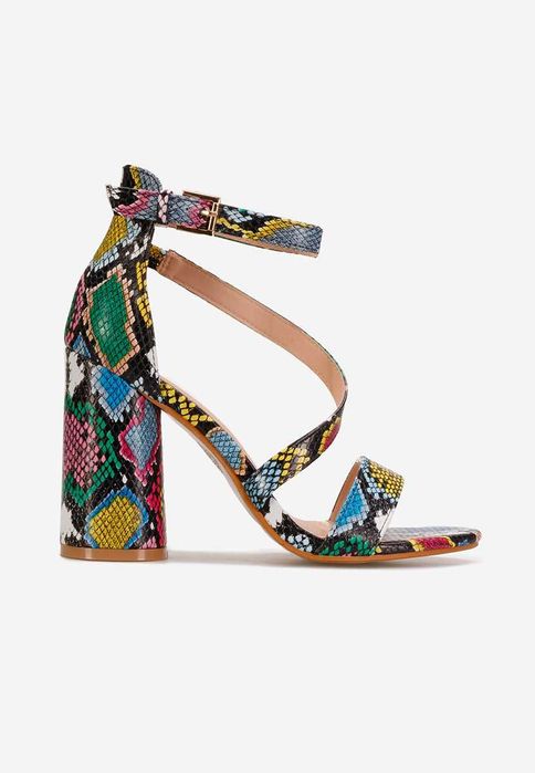 Дамски сандали на ток