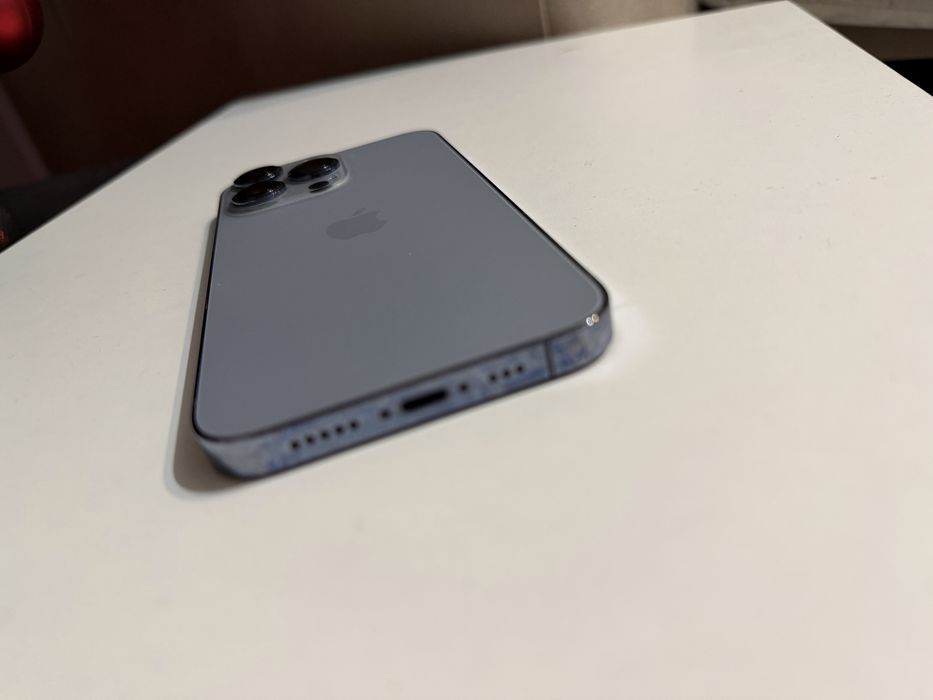 Iphone 13 pro sierra blue