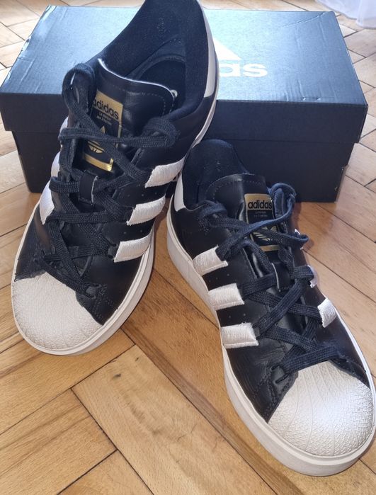 Дамски обувки Adidas Superstar