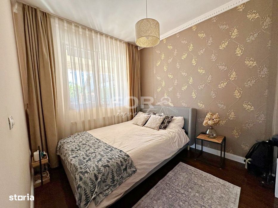 Vilă elegantă cu 6 camere de vânzare în zona Nufarul Oradea