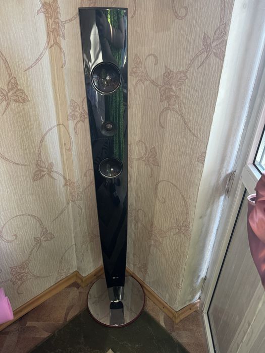 Домашний кинотеатр LG XH-TK953TV