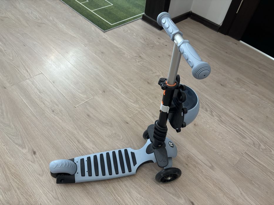 Детский самокат.