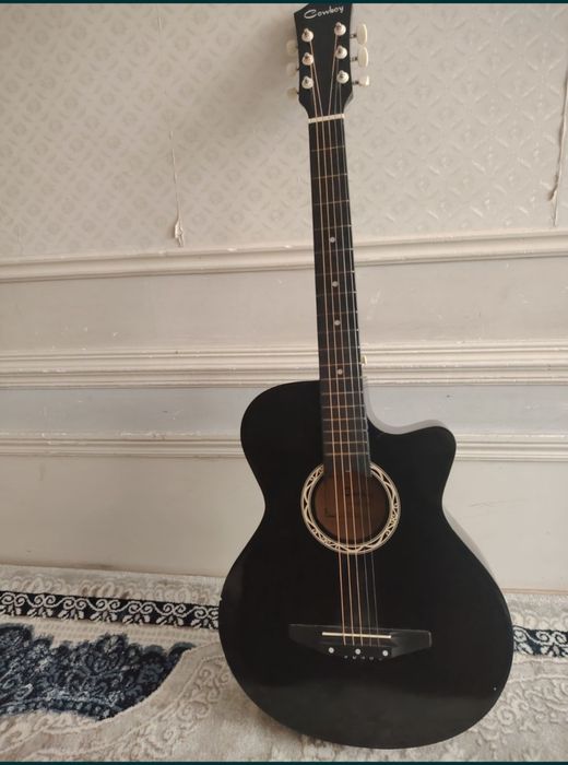 Gitara sotiladi arzon