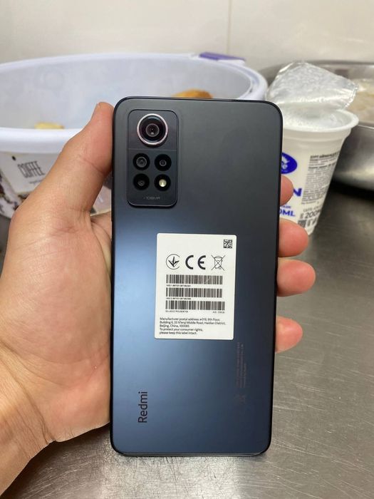 Redmi not 12 pro Sotiladi aniq oladiganlar telefon qilsin