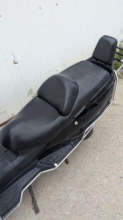 Scuter Suzuki Burgman 250