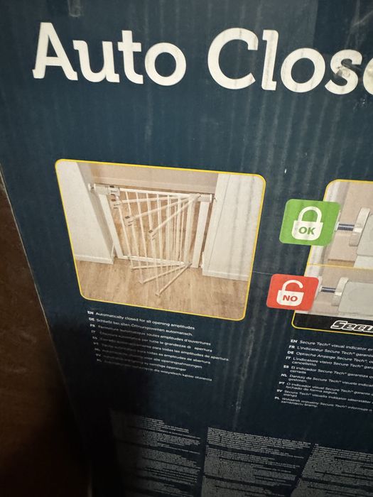 Универсална преграда за врата и стълби