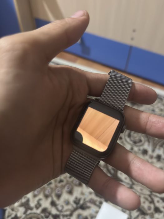 В продаже Apple watch SE 40mm