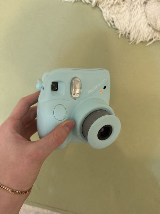 Фотоаппарат моментальной печати instax mini 7+