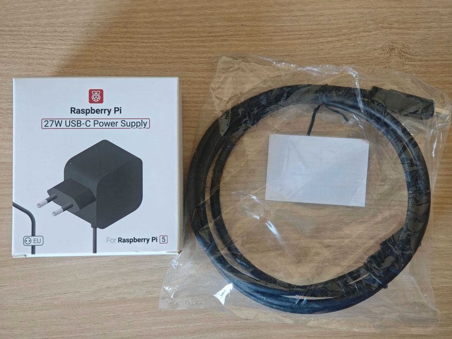 Raspberry Pi 5 - 8GB RAM + пълен комплект аксесоари