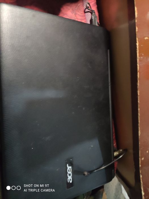 Продам ноутбук на запчасти