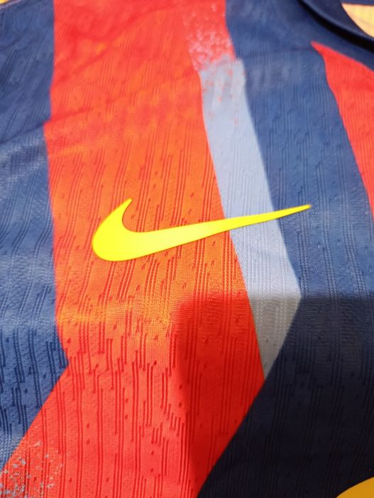 Тениска Барселона сезон 25/26