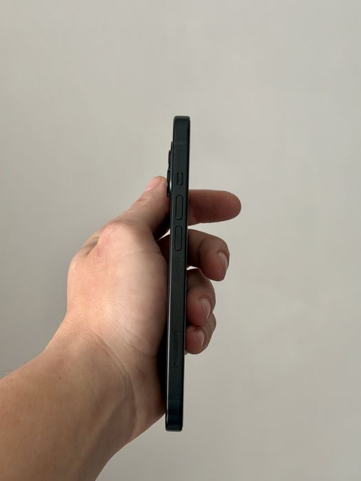 iPhone 15 256GB Black | Impecabil | Cutie + Cablu + 3 Huse