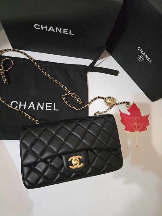 Налична чанта Chanel Gold ball