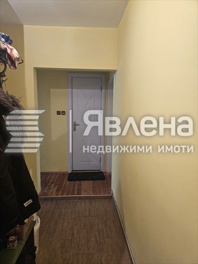 Просторен 2-стаен апартамент