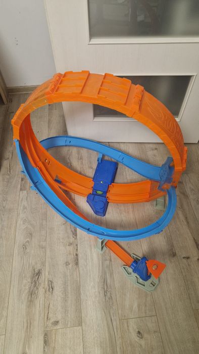 Pista Hot Wheels utilizata dar functionala
