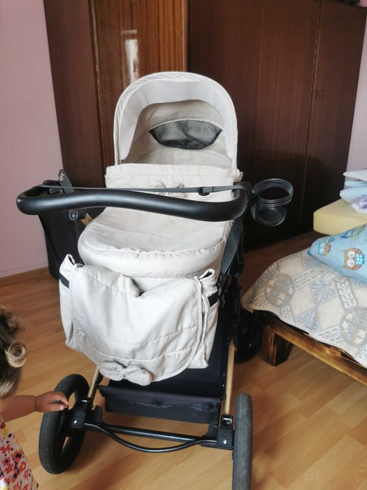 Бебешка количка Chipolino