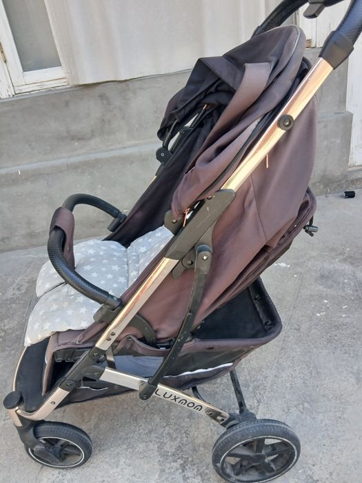 Detiski kaleska srochno sotiladi