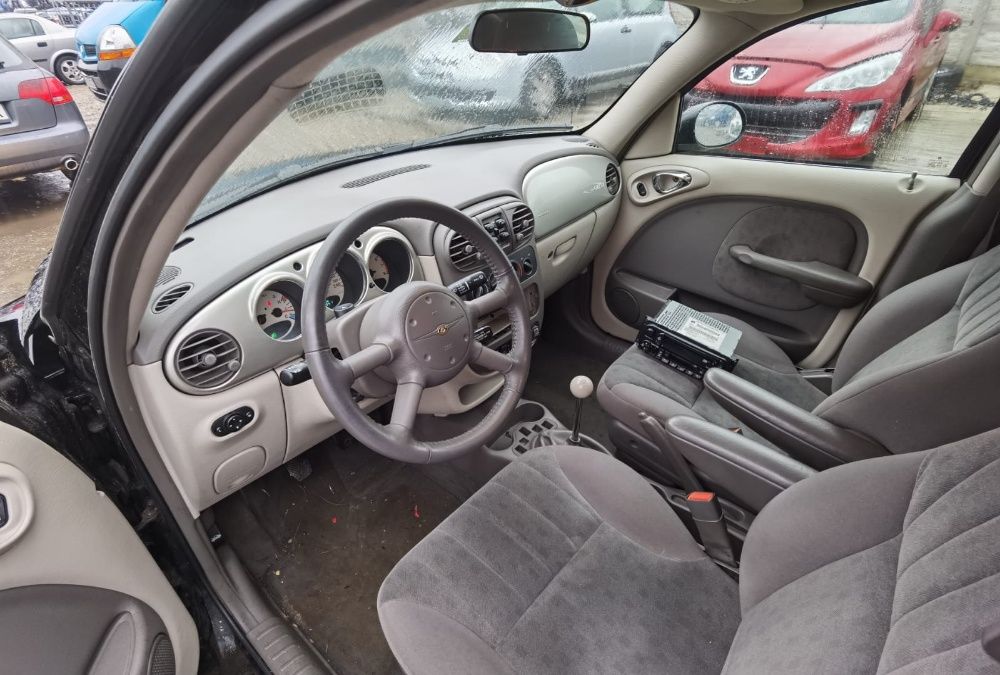 Dezmembrez Chrystler PT Cruiser 2.0 benzina an 2002