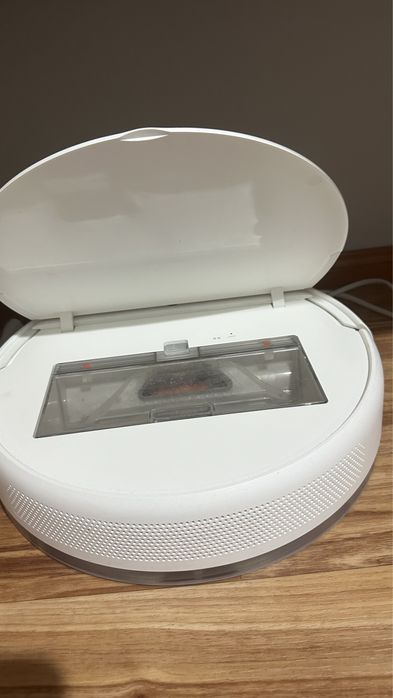 Робот пылесос моющийся