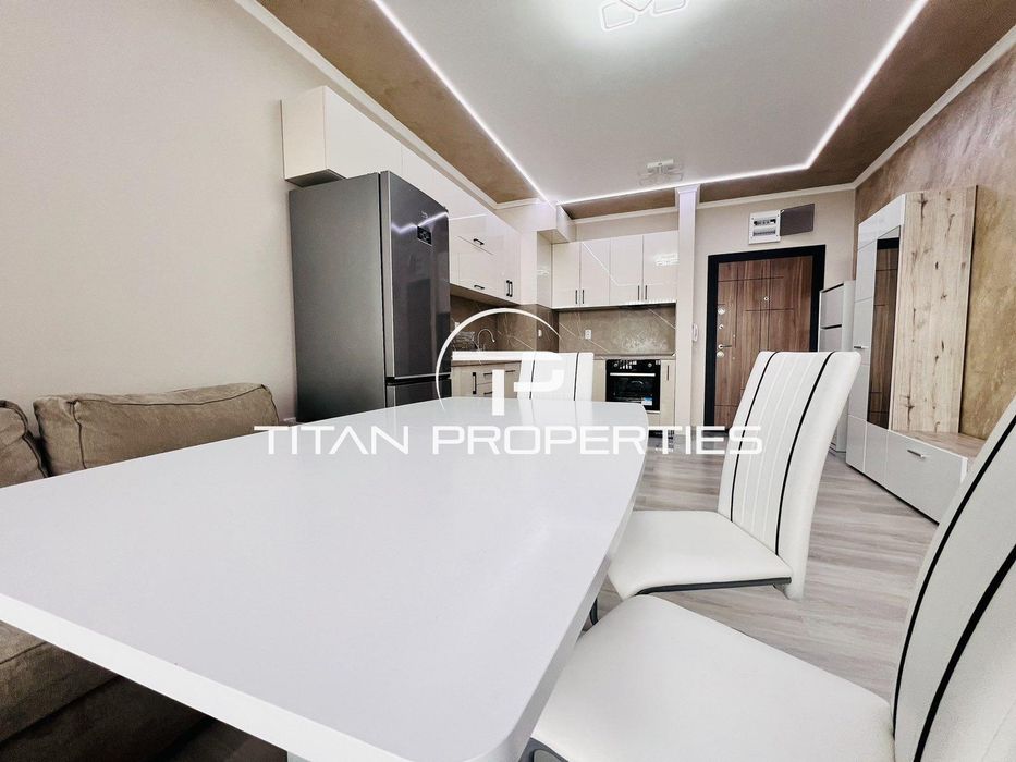 Дава се под наем Тристаен апартамент в Бургас, Изгрев - 85 кв.м за 847.62 € - Снимка #2