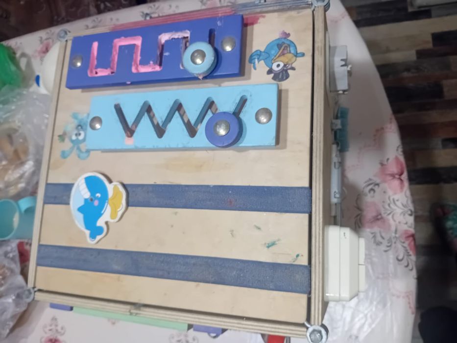 Продам бизиборд детский