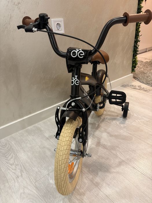 Чисто ново колело 12 цола Sjoef Амстердамско производство